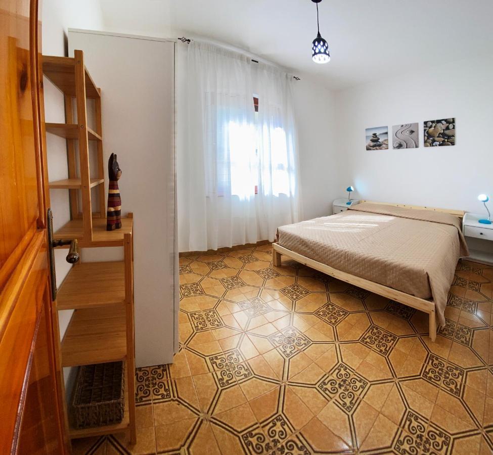 Mario & Nina - Portopino House Porto Pino Exterior photo